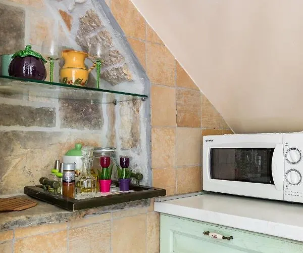 Luxury Silvana With Beautiful Garden Pensión Split