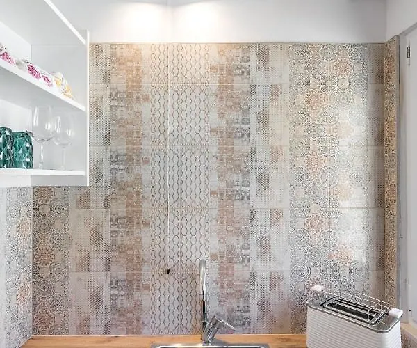 Luxury Silvana With Beautiful Garden Casa de hóspedes 3*