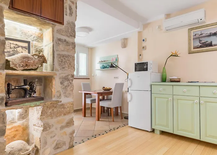 Luxury Silvana With Beautiful Garden 3* Split