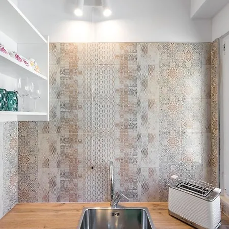 Luxury Silvana With Beautiful Garden Pensión 3*