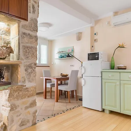Luxury Silvana With Beautiful Garden 3* Spalato