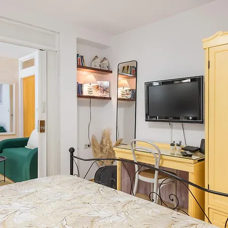 Luxury Silvana With Beautiful Garden Pensión 3*
